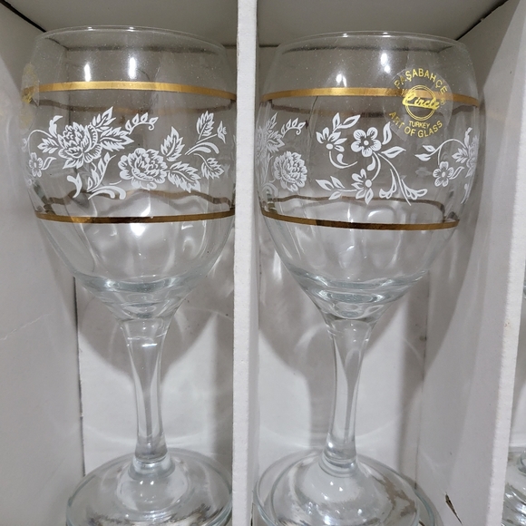 Pasabahce Circle of Art * White Rose Wine Glasses* 8.25oz. - Picture 5 of 12
